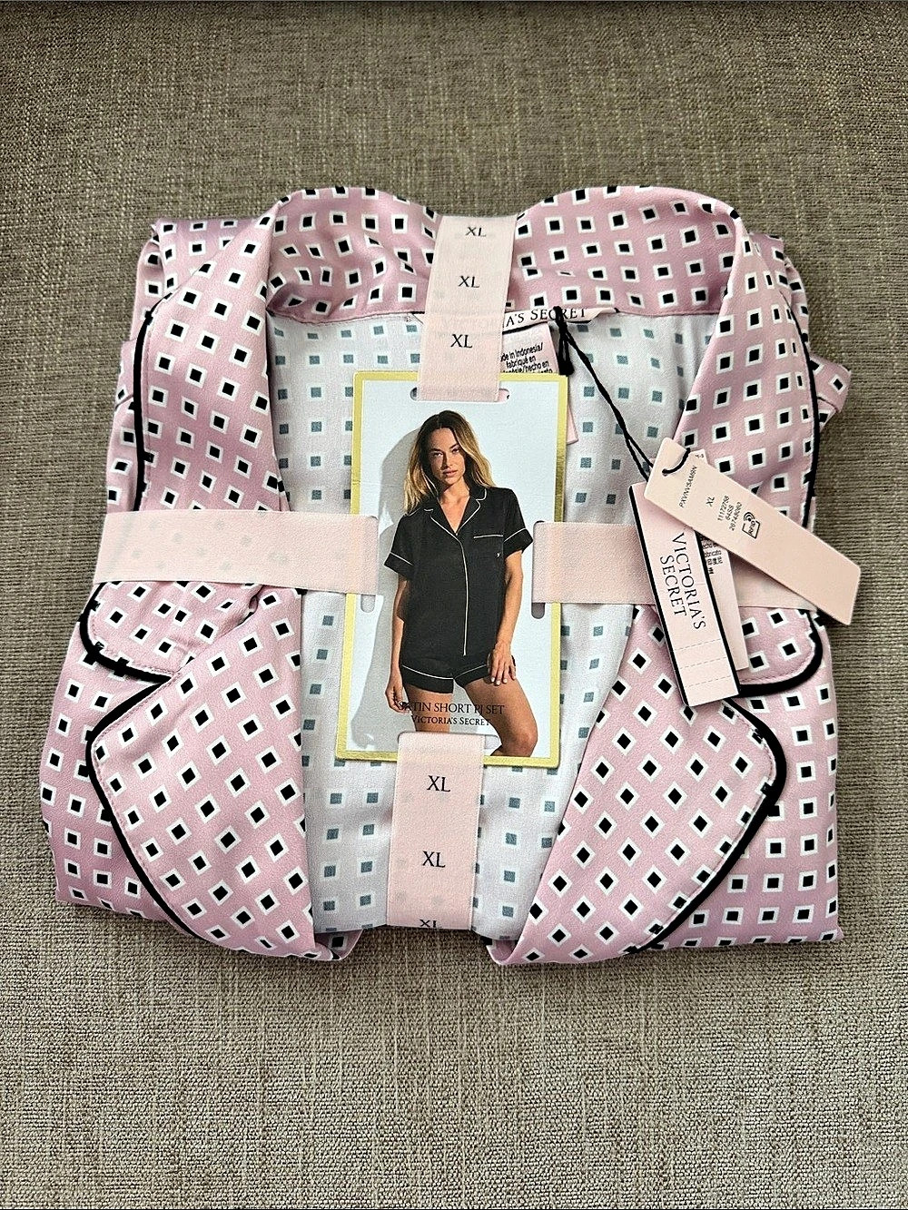 Victoria's Secret Signature Satin Short Pajama Set Pink & Black XL